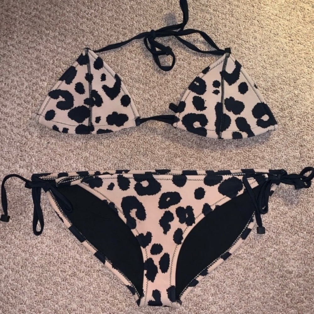 Triangl size L bikini!!!